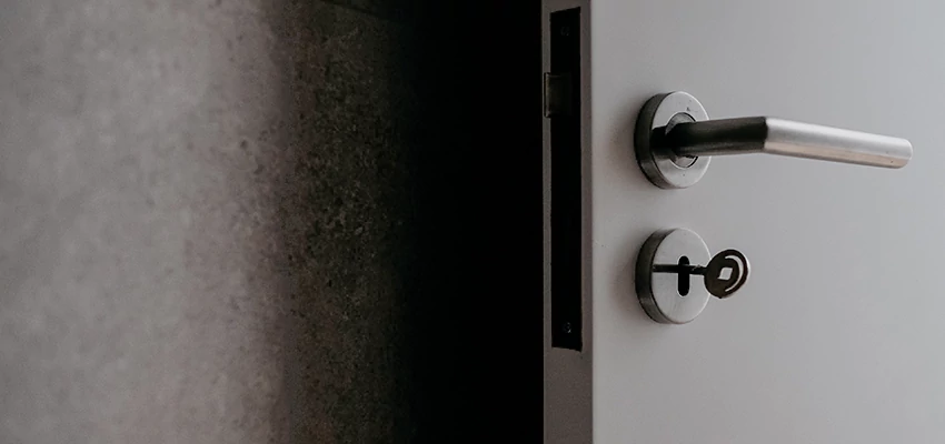 Front Door Handle Repair And Installation in Los Angeles, CA