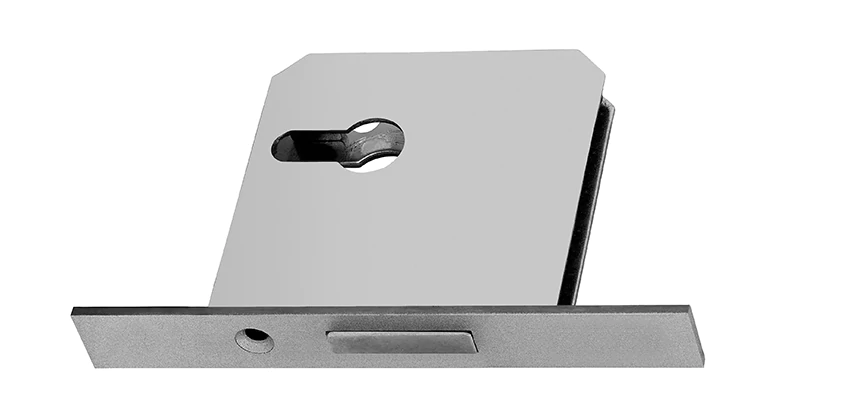 Fix A Deadbolt Door Lock in Los Angeles, California